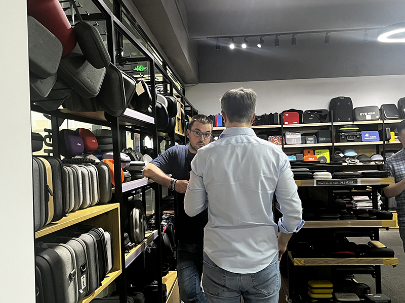 Italian brand Brandart visited Chfine Case